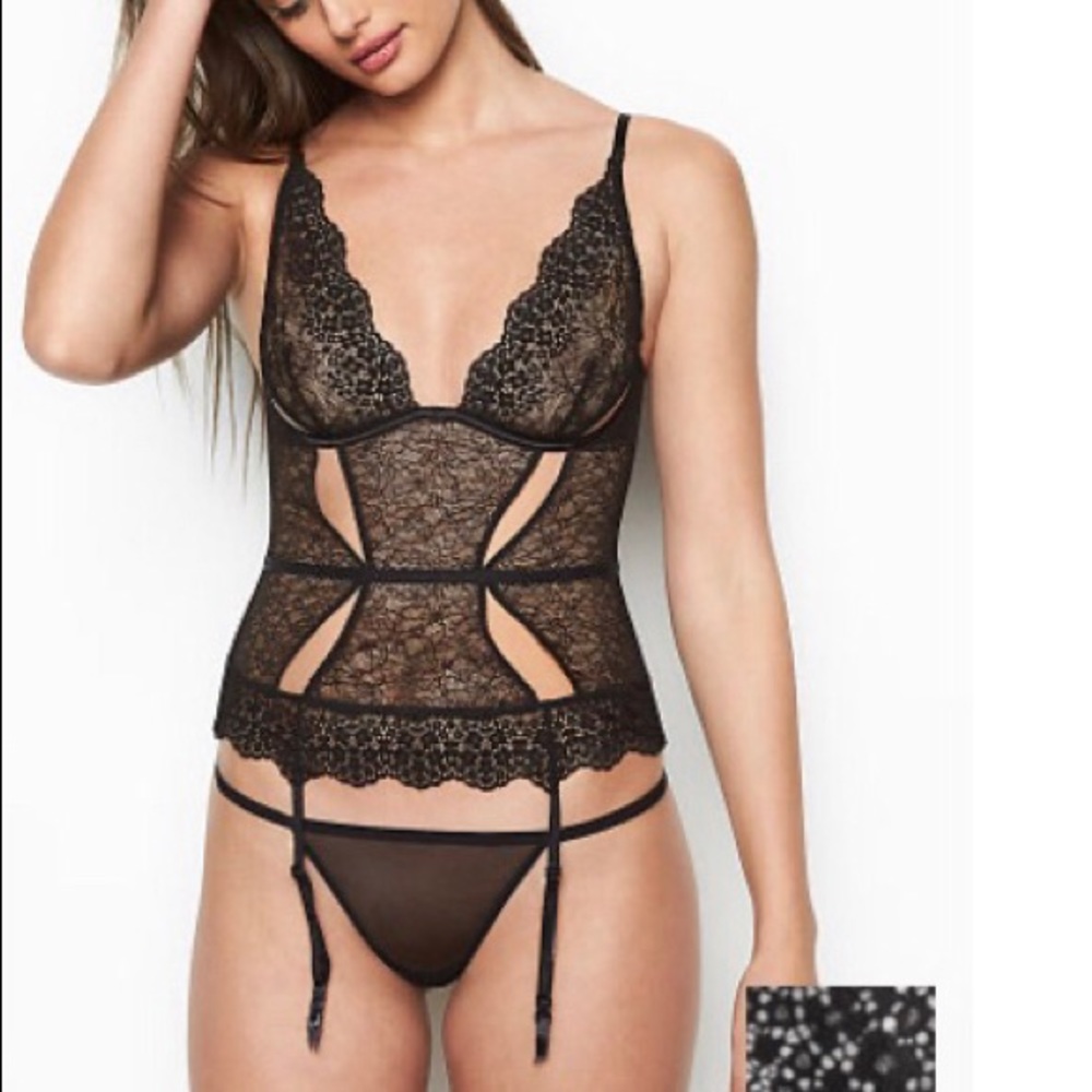 Corset Set Negligé Lingerie BodySuit Victoria's Secret embroidered Very Sexy NWT